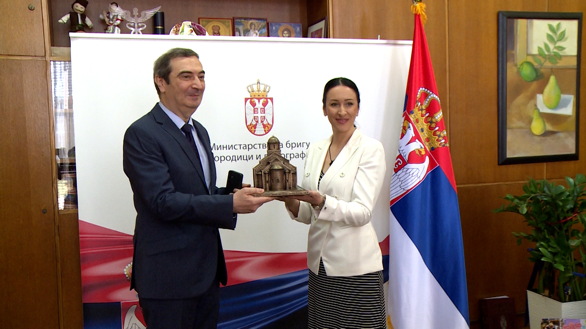 Beograd, ministarka za brigu o porodici i demografiju Jelena Zaric Kovacevic sastala se sa ambasadorom Azerbejdzana Kamilom Hasijevim, pokrivanje Beograd, ministarka za brigu o porodici i demografiju Jelena Zaric Kovacevic sastala se sa ambasadorom Azerbejdzana Kamilom Hasijevim, pokrivanje